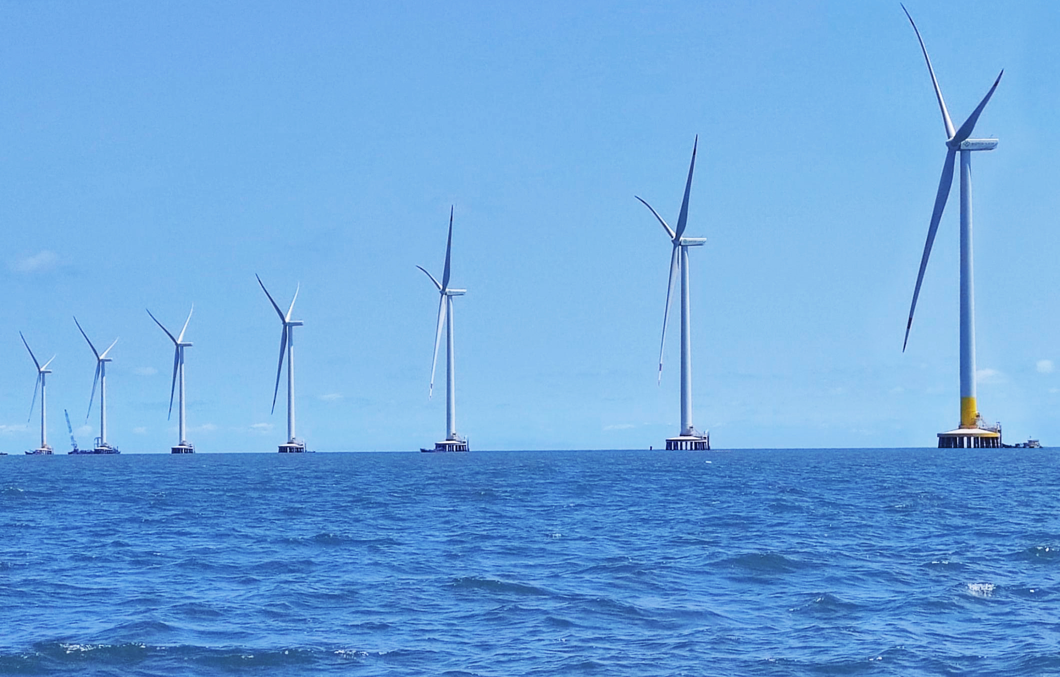 提前1个月，PG电子股份首个&ldquo;双海&rdquo;项目实现吊装